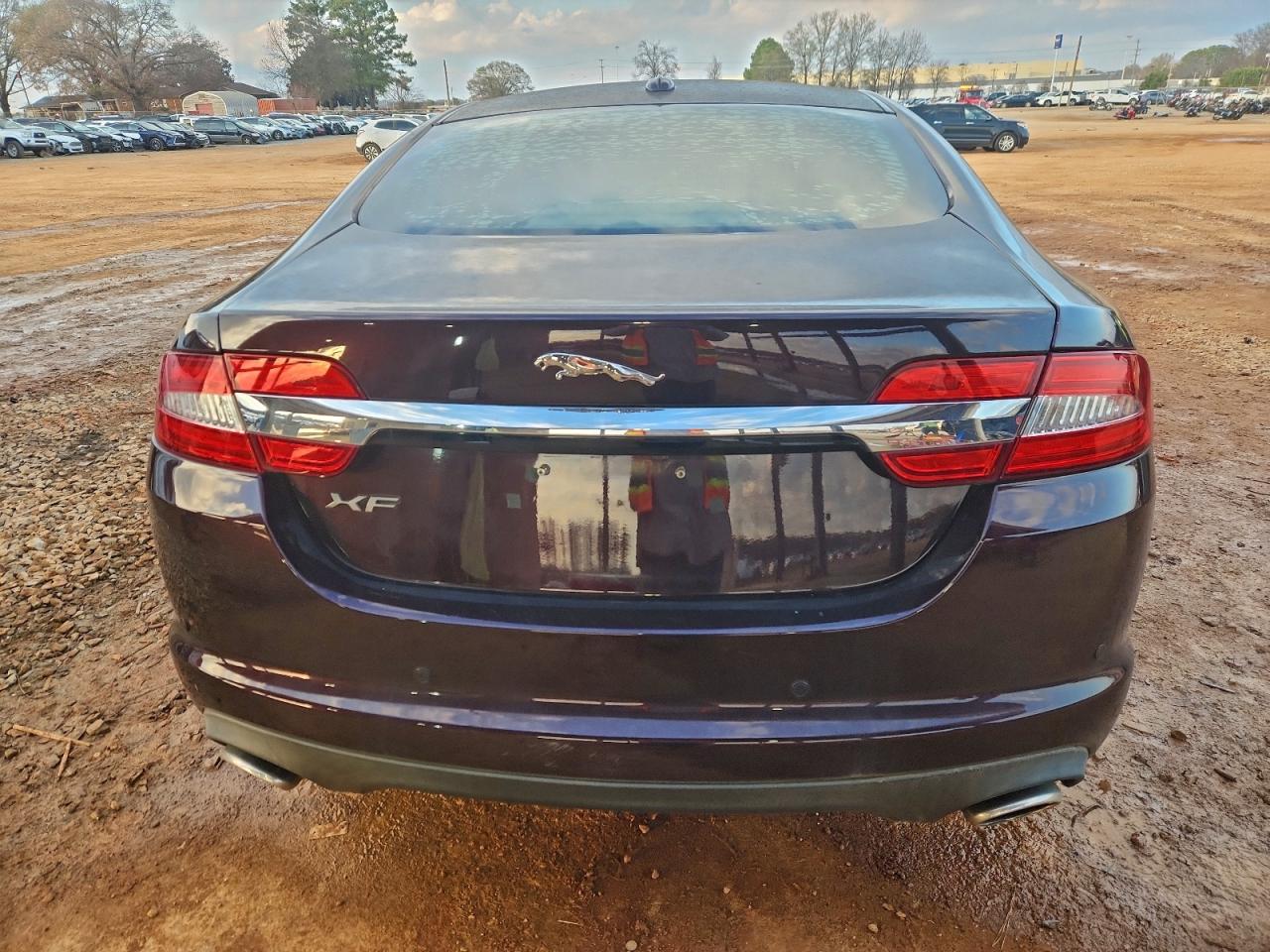 2012 JAGUAR XF PORTFOLIO photo 6