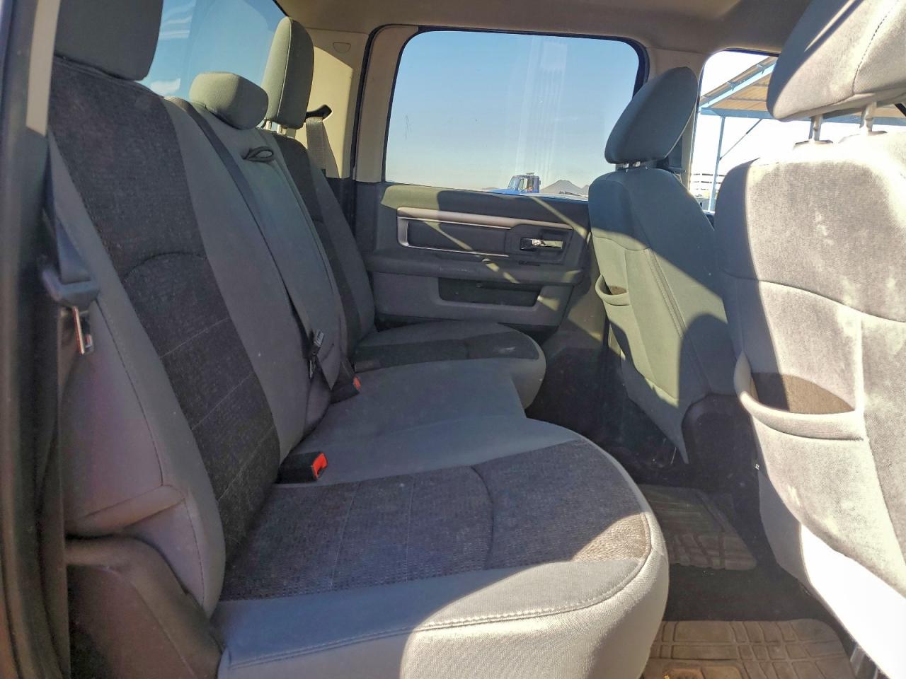 2014 RAM 1500 SLT photo 10