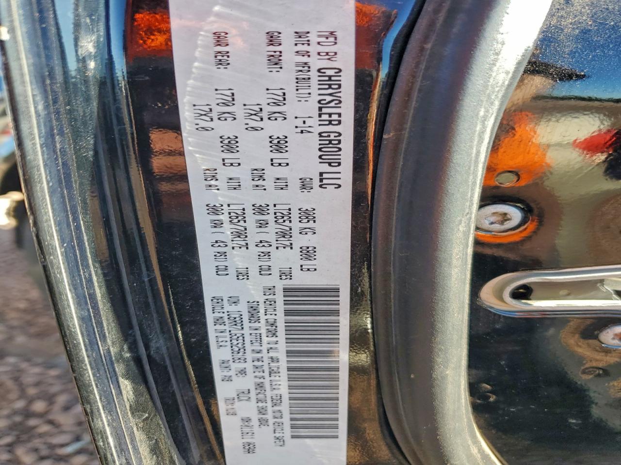 2014 RAM 1500 SLT photo 12