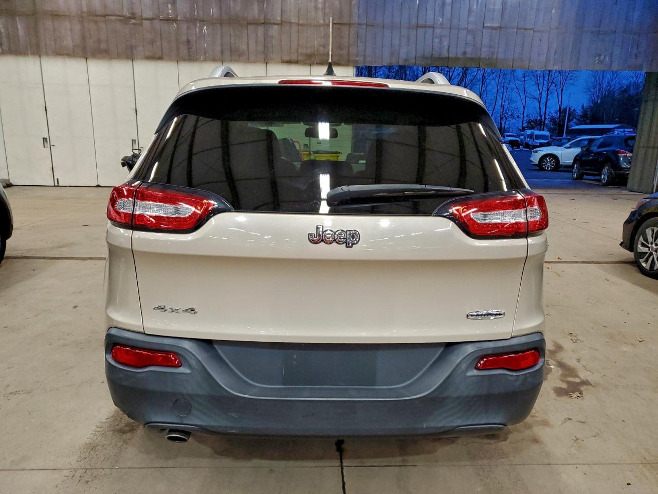 2014 JEEP CHEROKEE LATITUDE photo 6