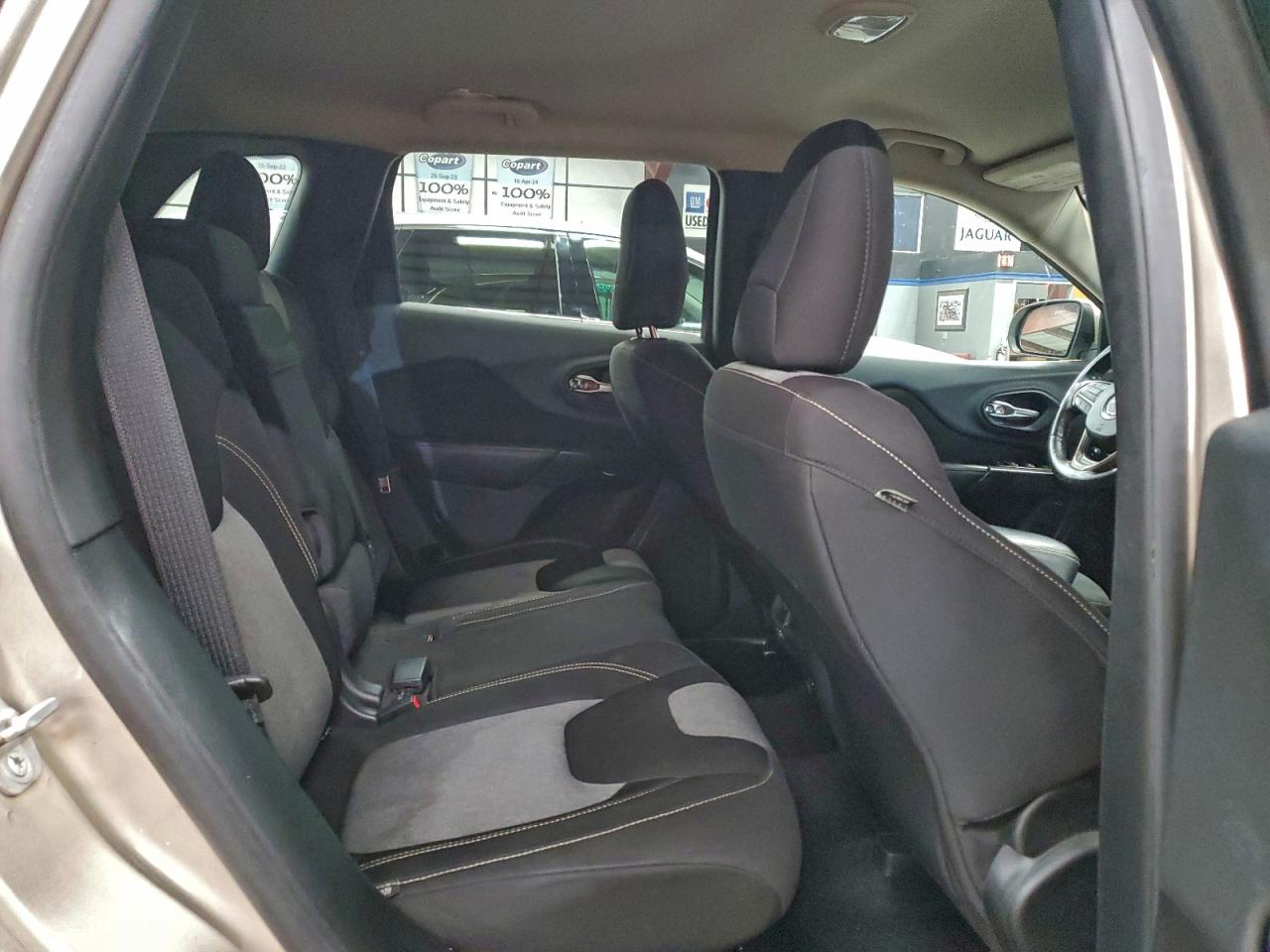 2014 JEEP CHEROKEE LATITUDE photo 11