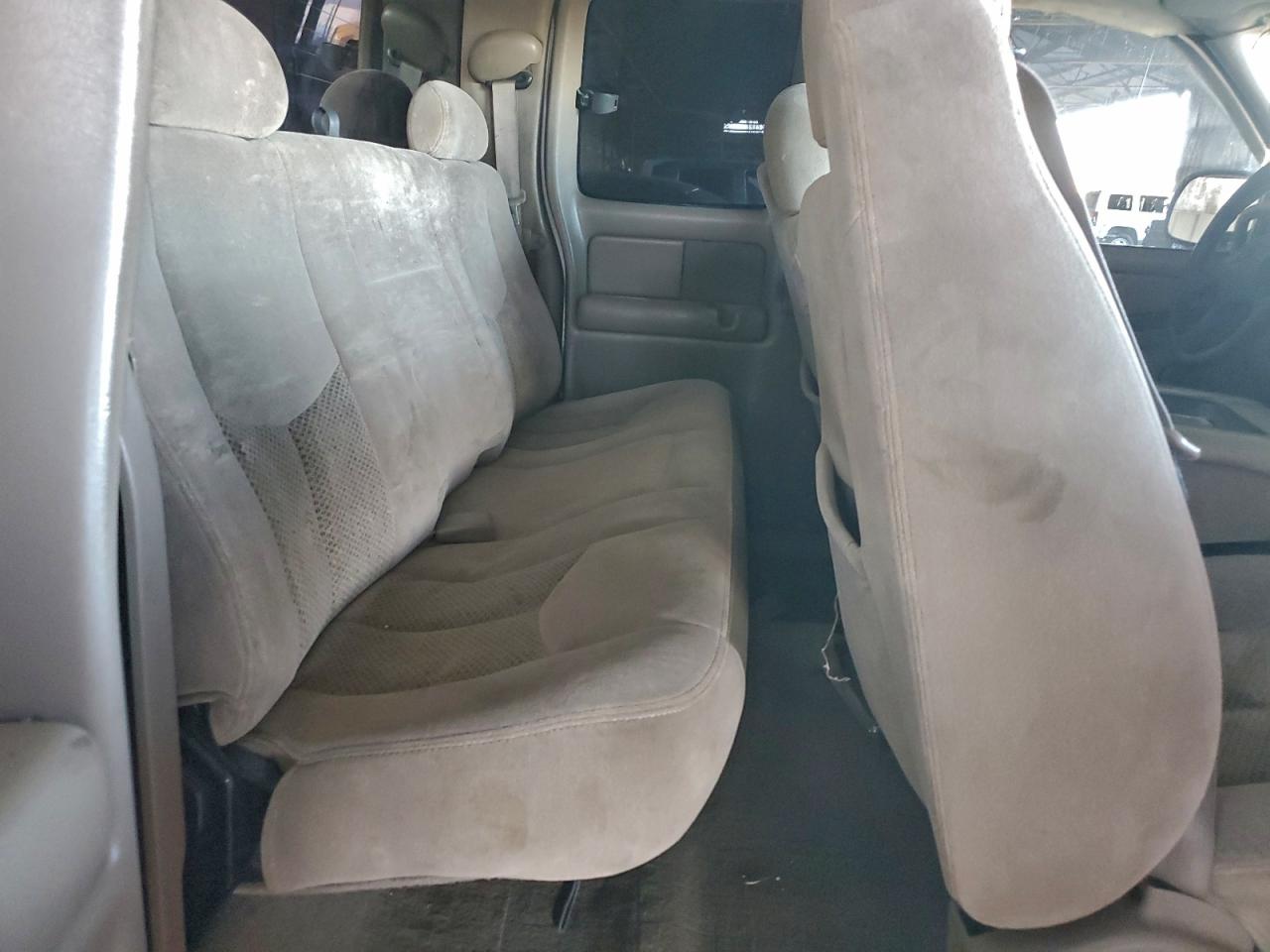 2004 CHEVROLET SILVERADO C2500 HEAVY DUTY photo 10