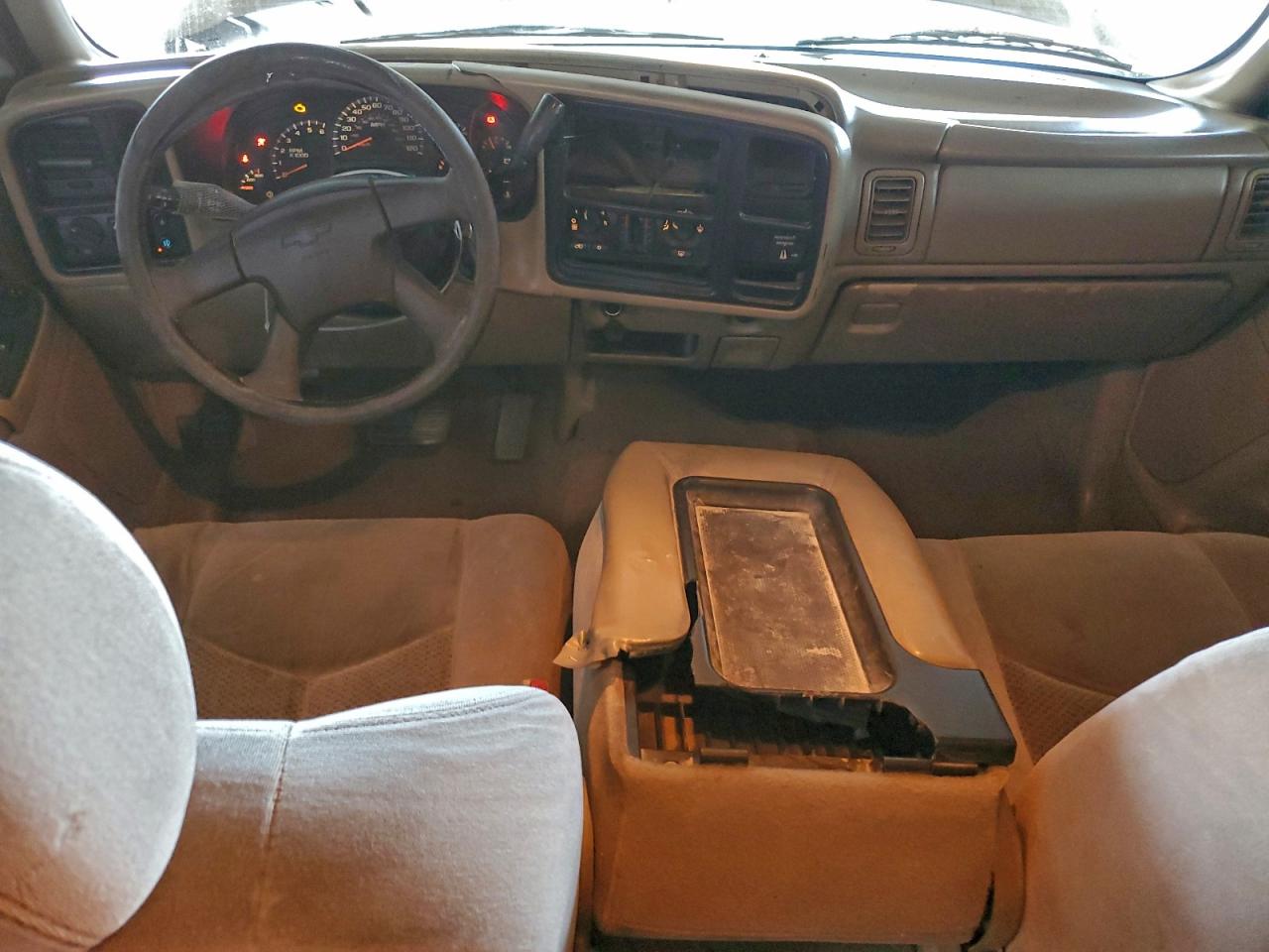 2004 CHEVROLET SILVERADO C2500 HEAVY DUTY photo 8
