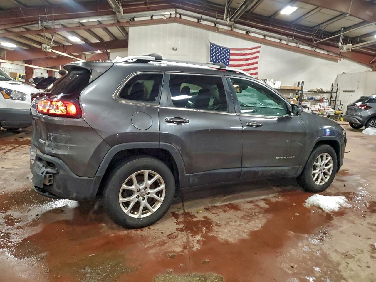 2016 JEEP CHEROKEE LATITUDE photo 3