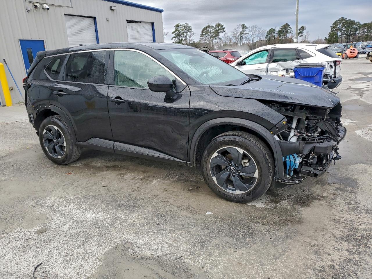 2025 NISSAN ROGUE SV photo 4
