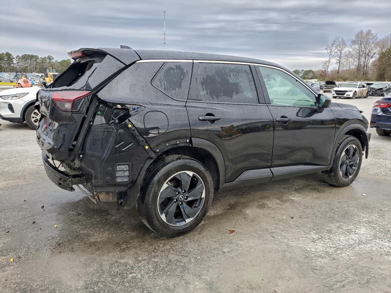 2025 NISSAN ROGUE SV photo 3