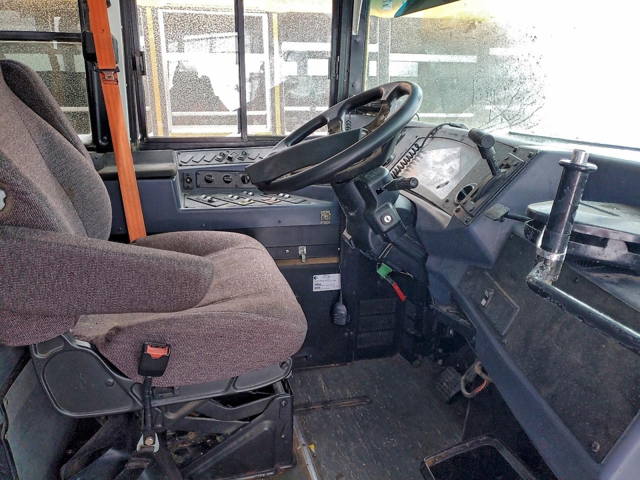 2018 BLUEBIRD VISION - SCHOOL BUS photo 9