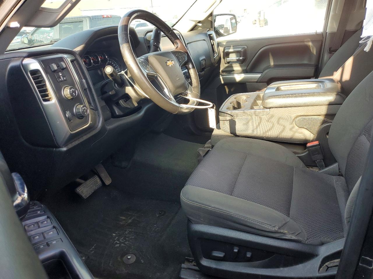 2017 CHEVROLET SILVERADO K1500 LT photo 7