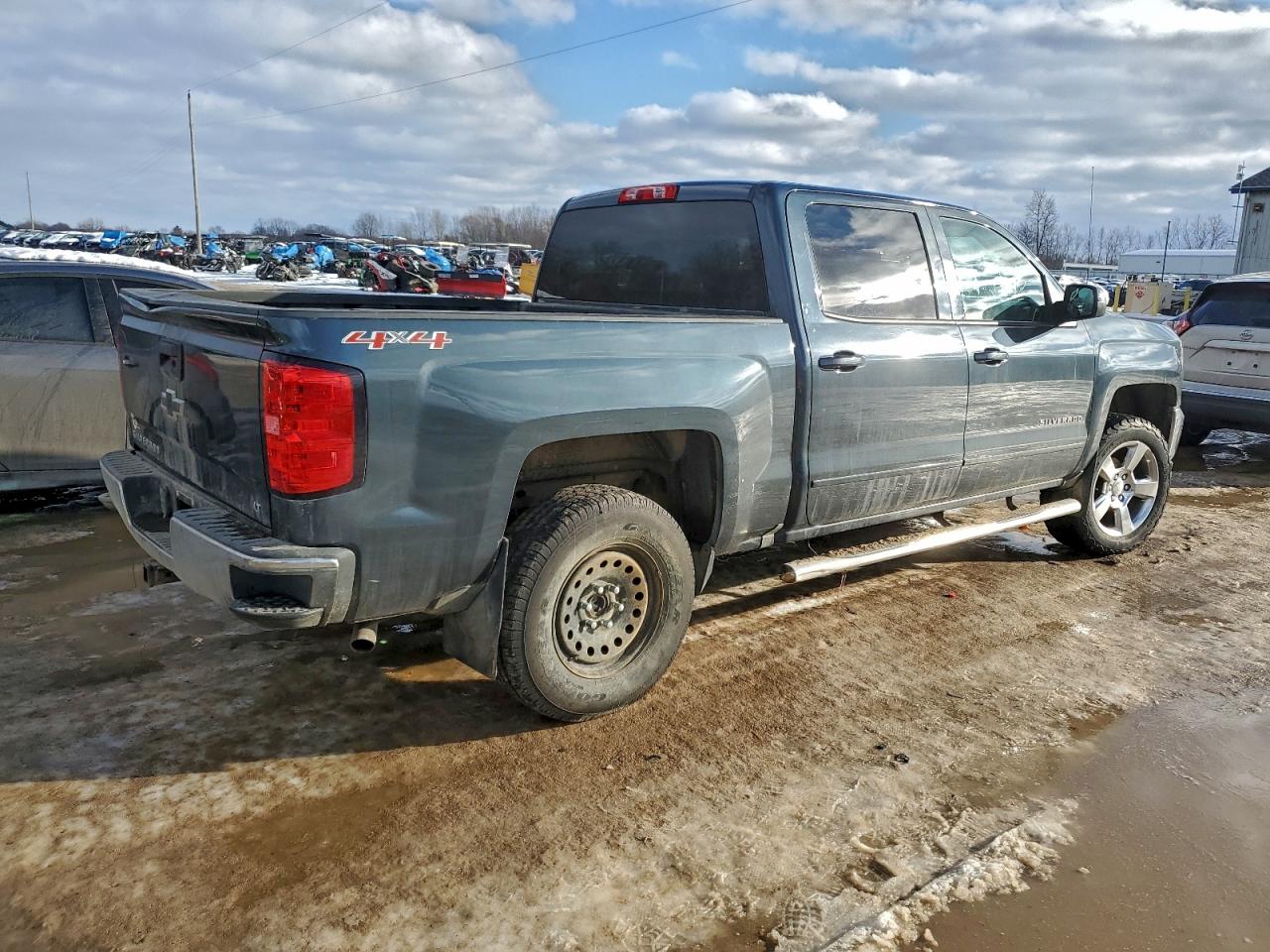 2017 CHEVROLET SILVERADO K1500 LT photo 3