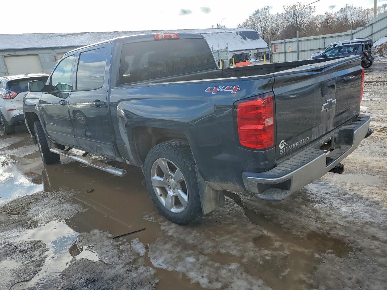 2017 CHEVROLET SILVERADO K1500 LT photo 2