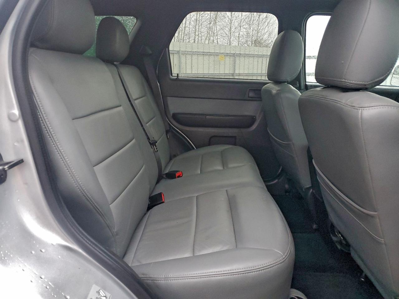 2011 FORD ESCAPE XLT photo 11