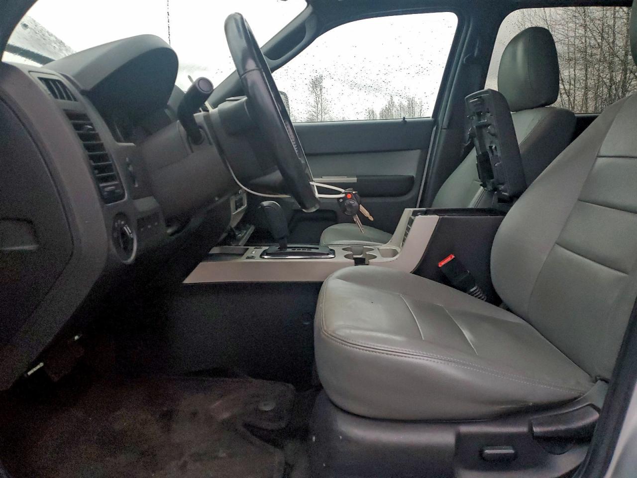 2011 FORD ESCAPE XLT photo 7