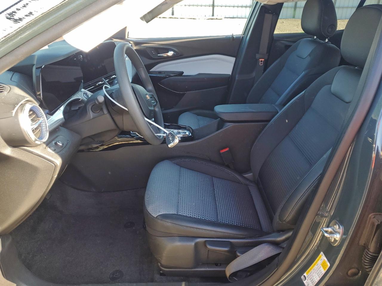 2025 CHEVROLET TRAX 1LT photo 7