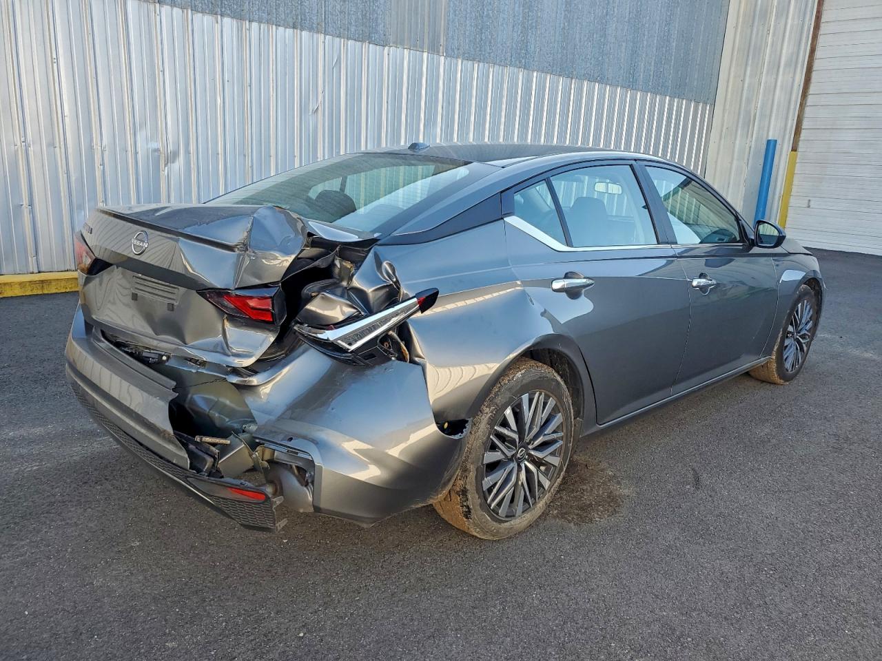 2025 NISSAN ALTIMA SV photo 3