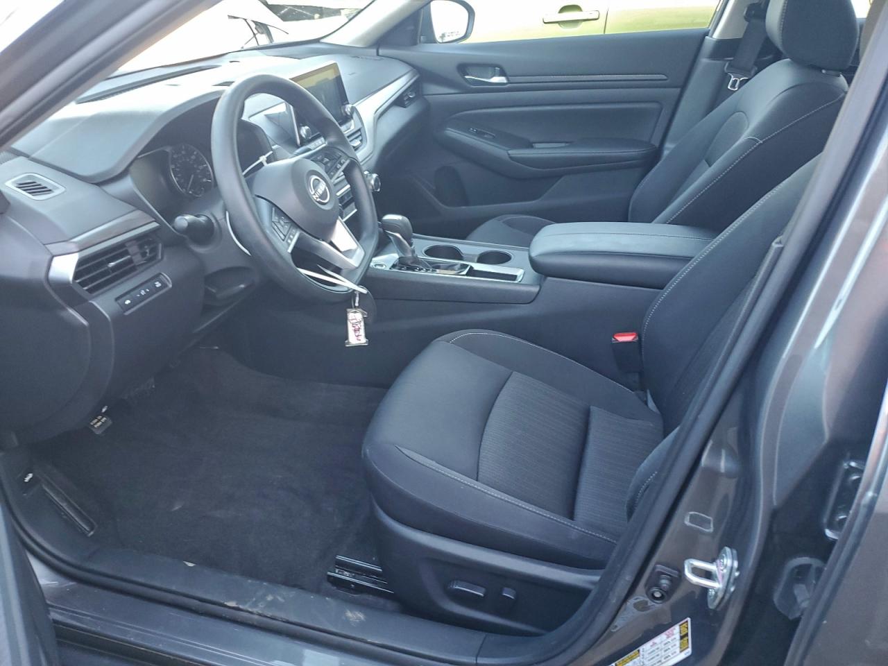 2025 NISSAN ALTIMA SV photo 7
