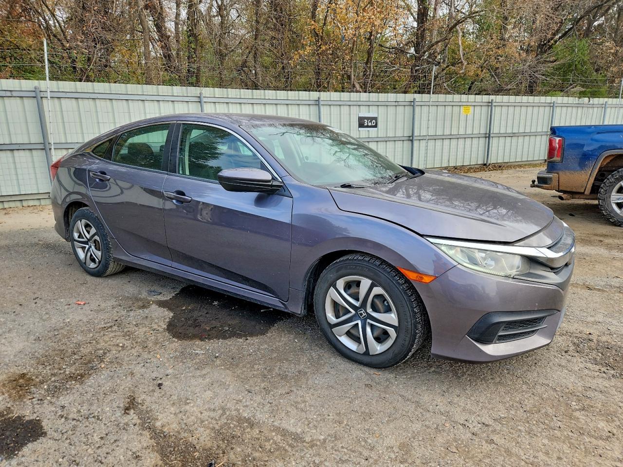 2017 HONDA CIVIC LX photo 4