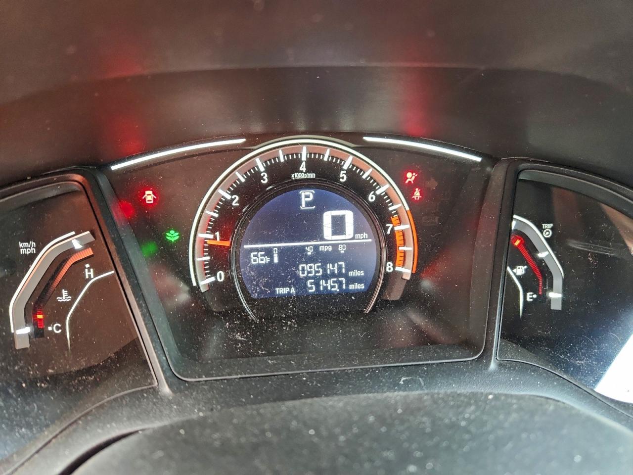 2017 HONDA CIVIC LX photo 9