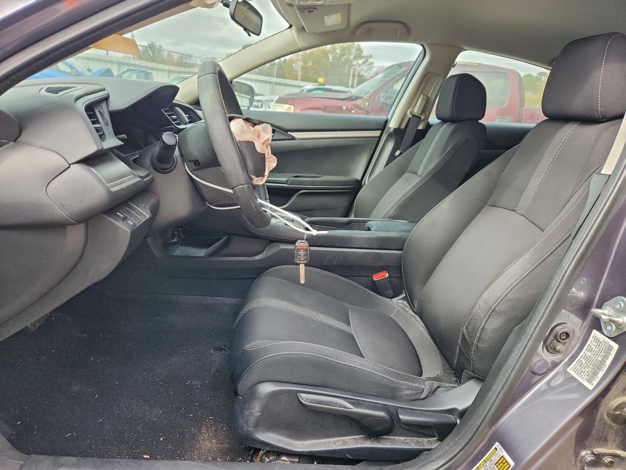 2017 HONDA CIVIC LX photo 7