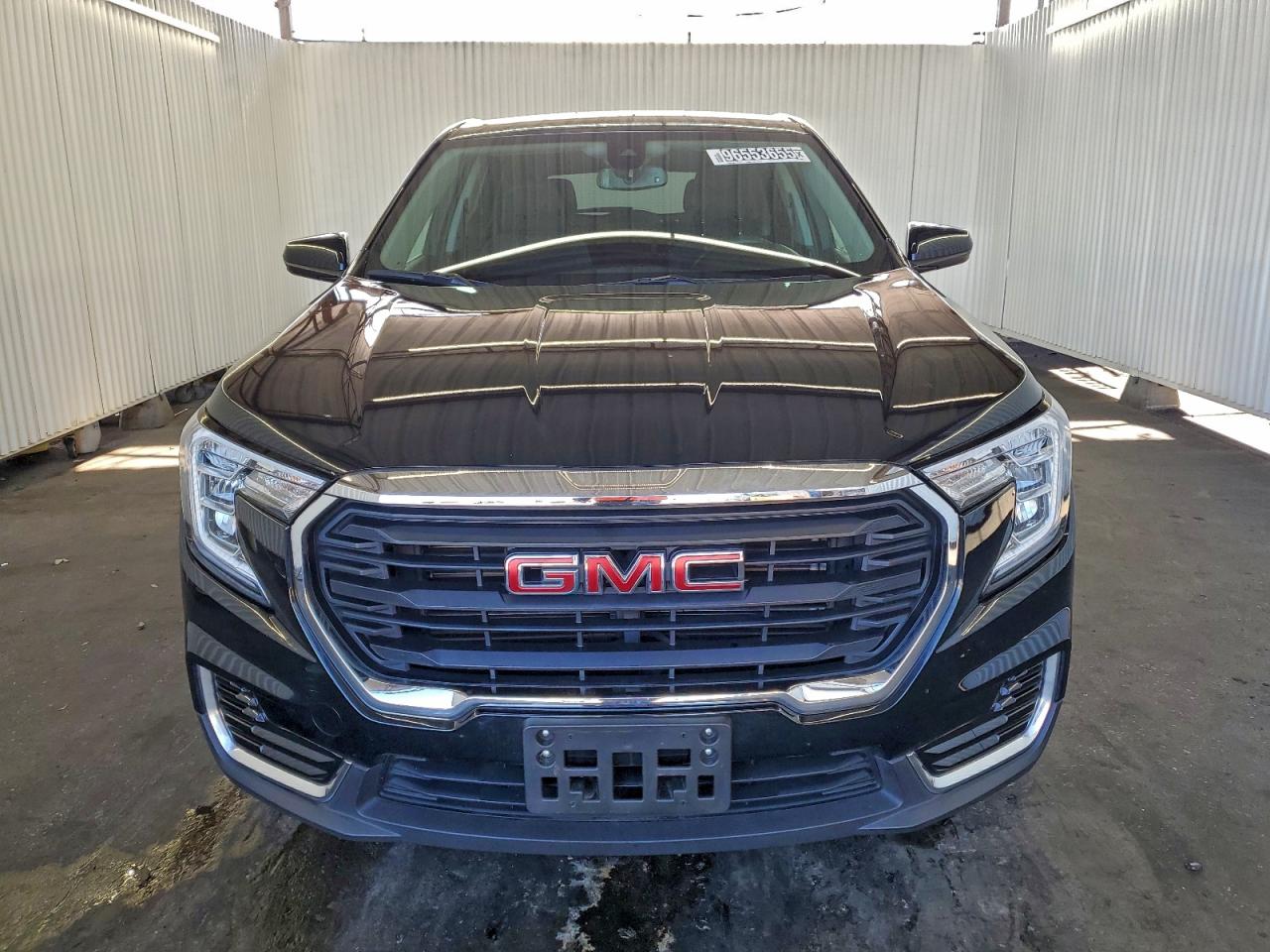 2024 GMC TERRAIN SLE photo 5