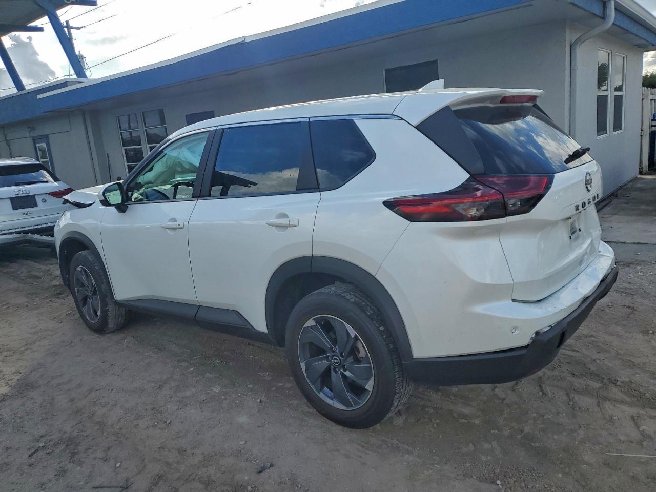 2025 NISSAN ROGUE SV photo 2