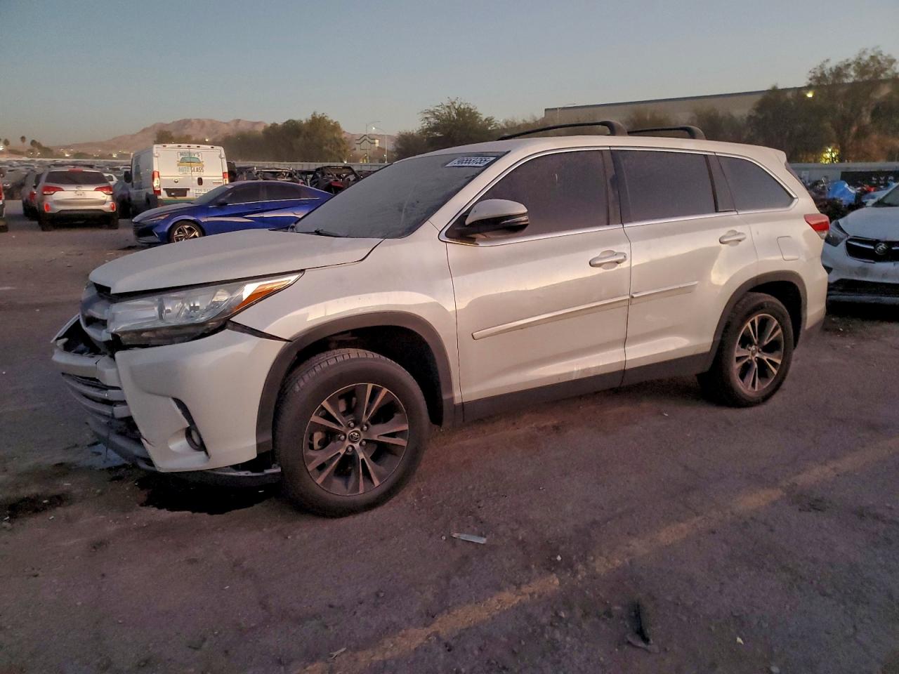2019 TOYOTA HIGHLANDER