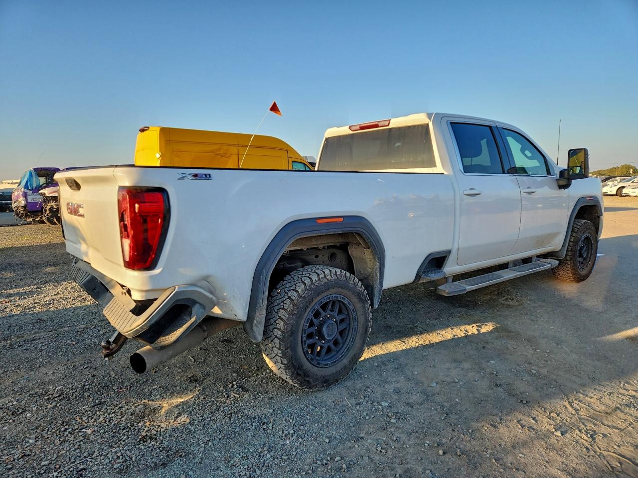 2021 GMC SIERRA K2500 SLE photo 3
