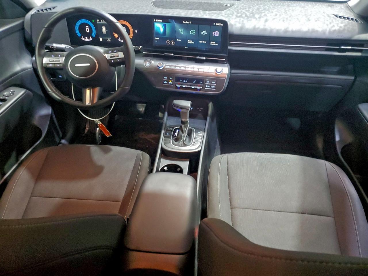 2025 HYUNDAI KONA SEL photo 8
