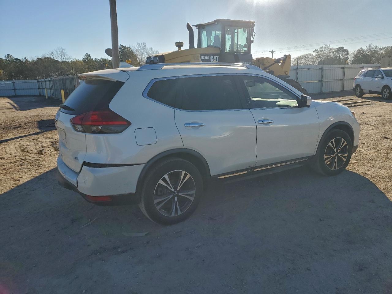 2017 NISSAN ROGUE S photo 3