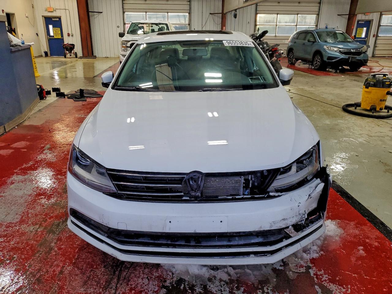 2017 VOLKSWAGEN JETTA SE photo 5