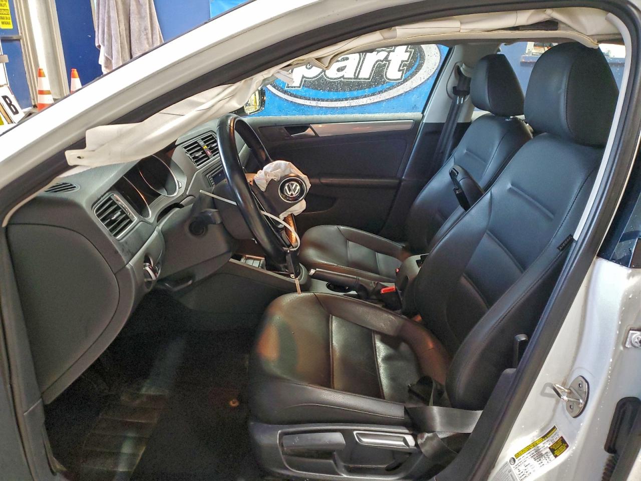 2017 VOLKSWAGEN JETTA SE photo 7