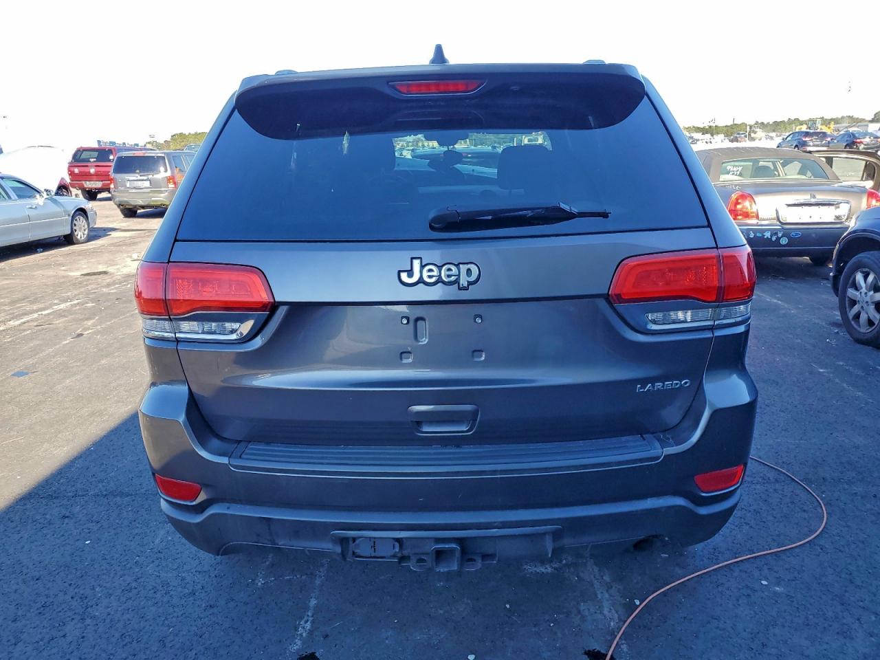 2014 JEEP GRAND CHEROKEE LAREDO photo 6