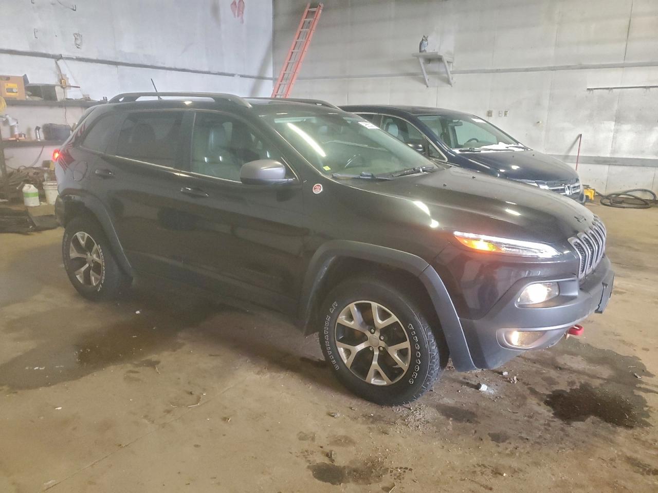 2015 JEEP CHEROKEE TRAILHAWK photo 4