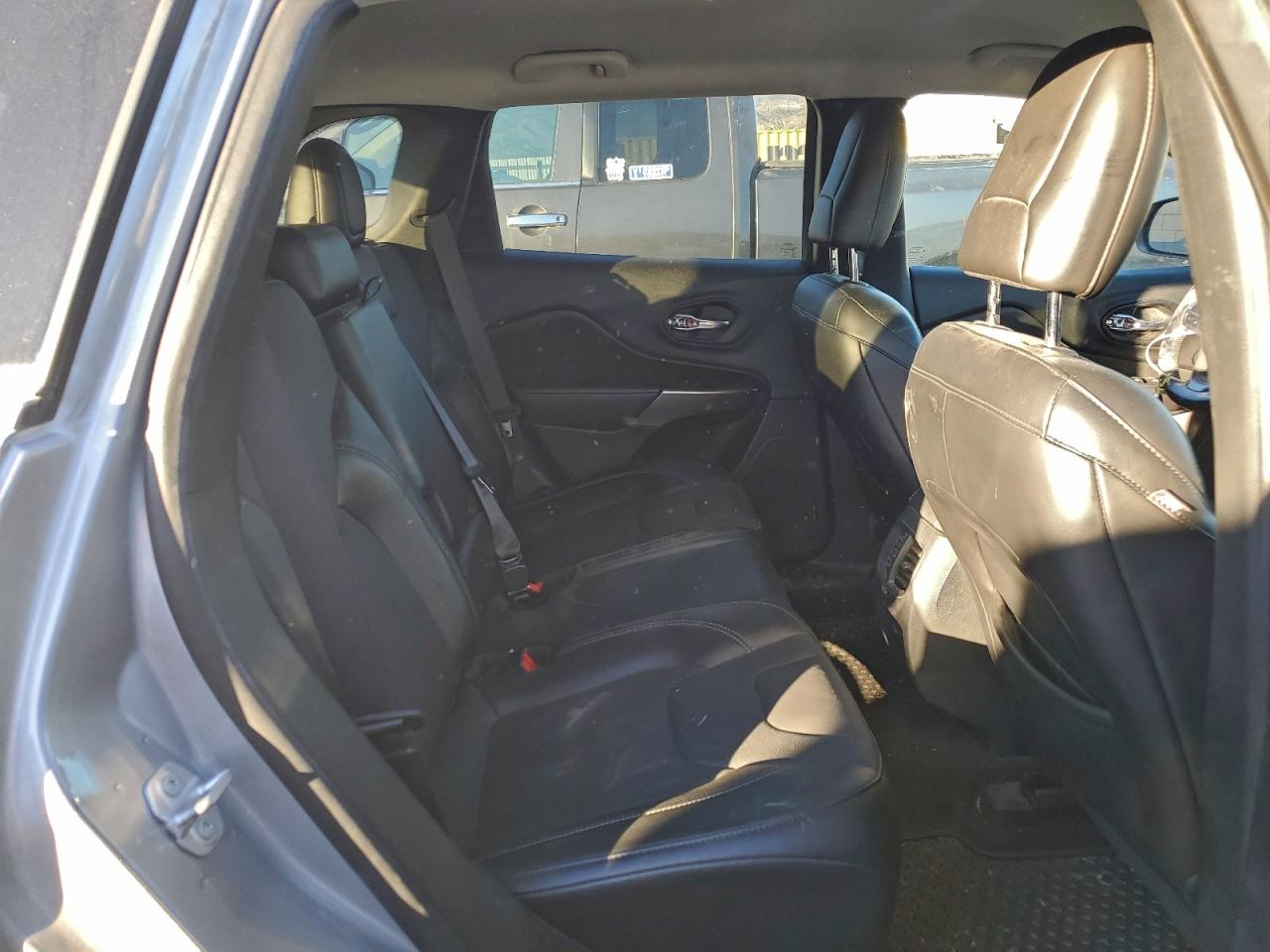 2021 JEEP CHEROKEE LATITUDE LUX photo 11