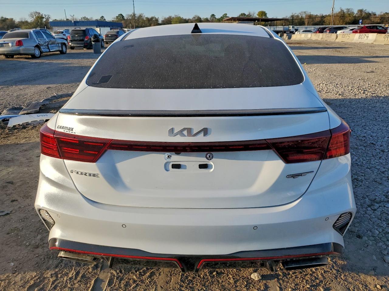 2023 KIA FORTE GT photo 6