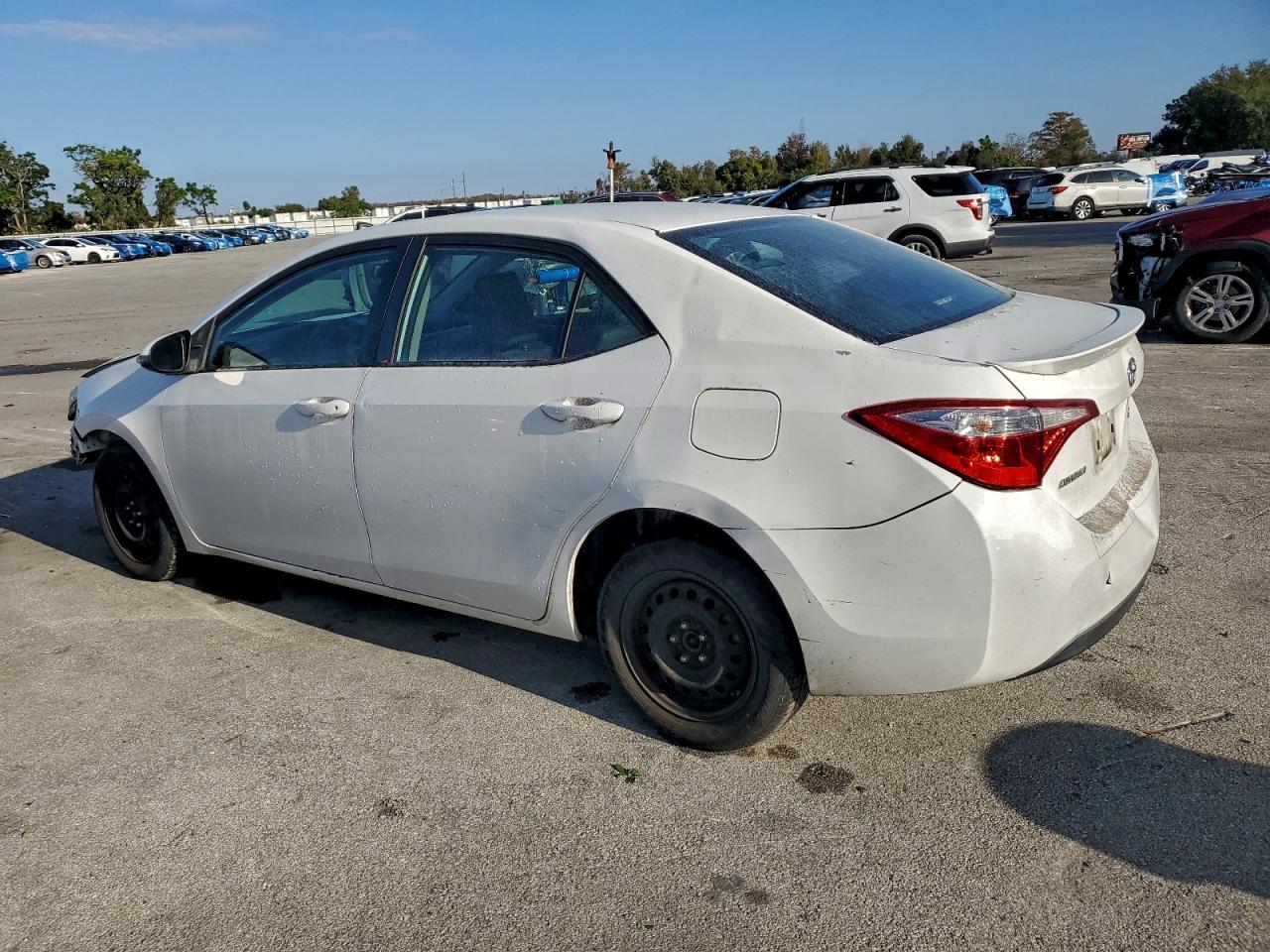 2015 TOYOTA COROLLA L photo 2