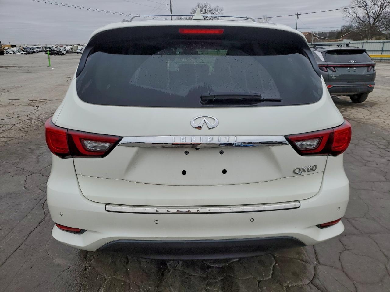 2020 INFINITI QX60 LUXE photo 6