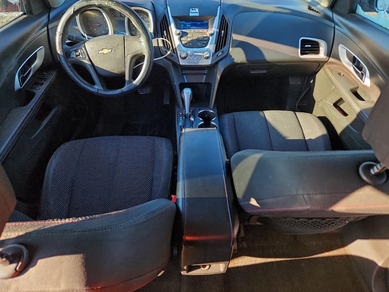 2010 CHEVROLET EQUINOX photo 8