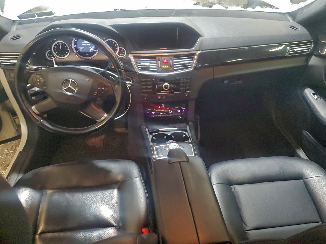2011 MERCEDES-BENZ E 350 4MATIC photo 8