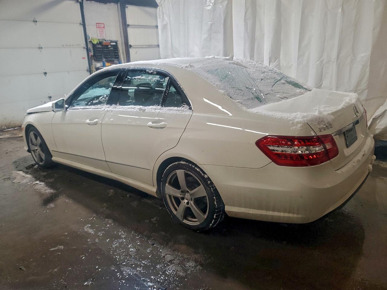 2011 MERCEDES-BENZ E 350 4MATIC photo 2