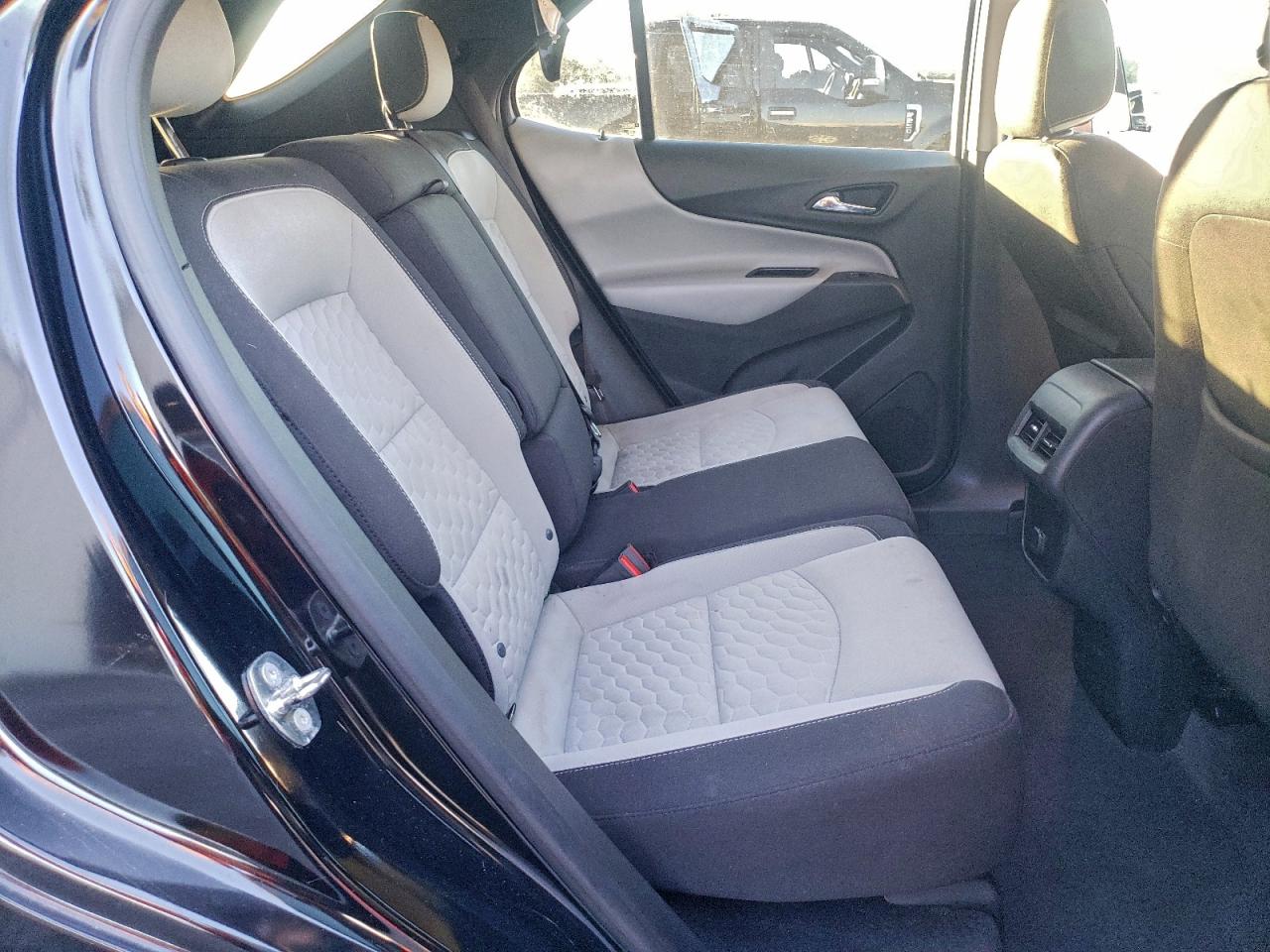2018 CHEVROLET EQUINOX LS photo 11