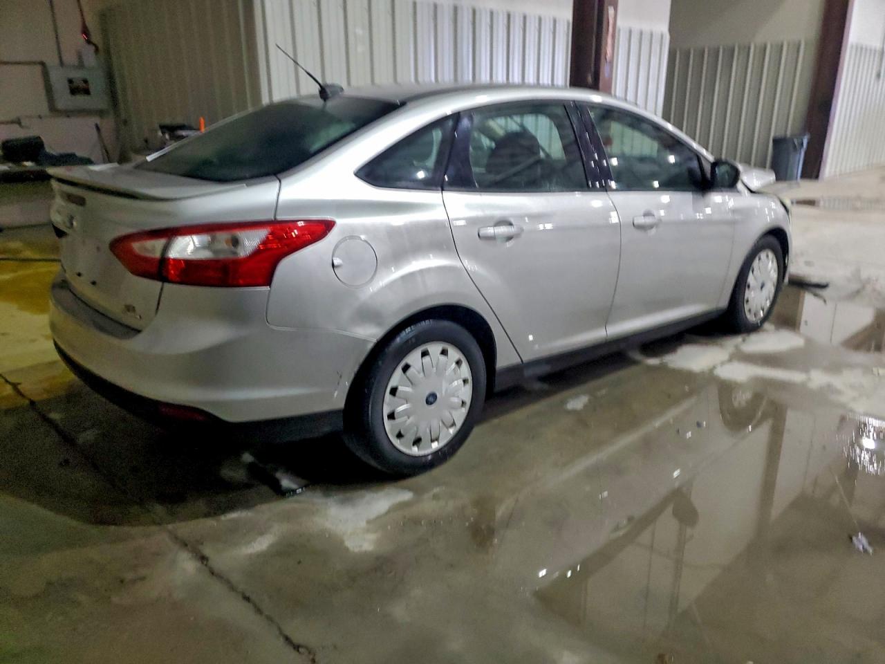 2013 FORD FOCUS SE photo 3