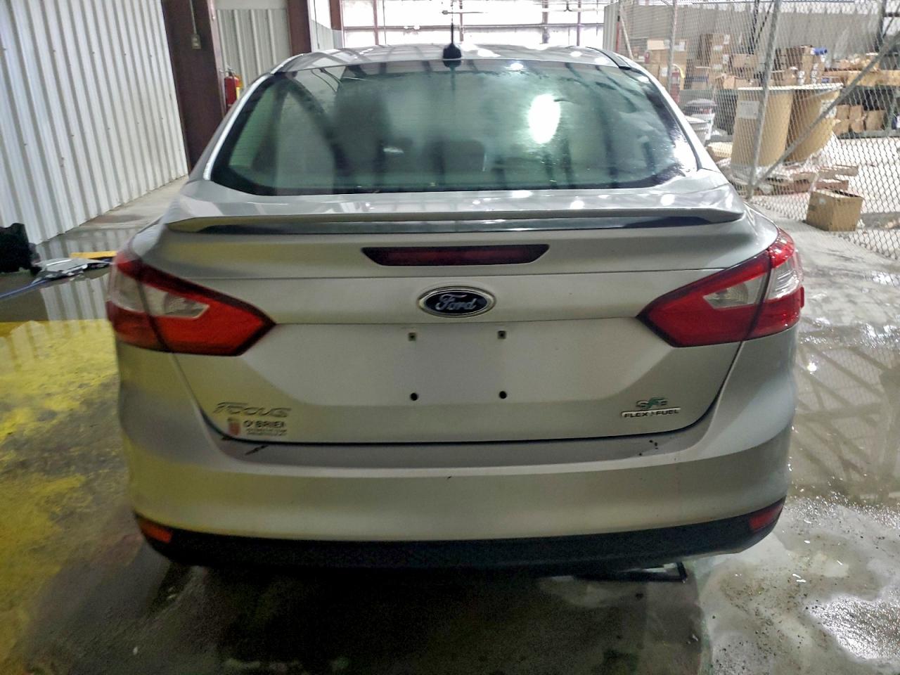 2013 FORD FOCUS SE photo 6