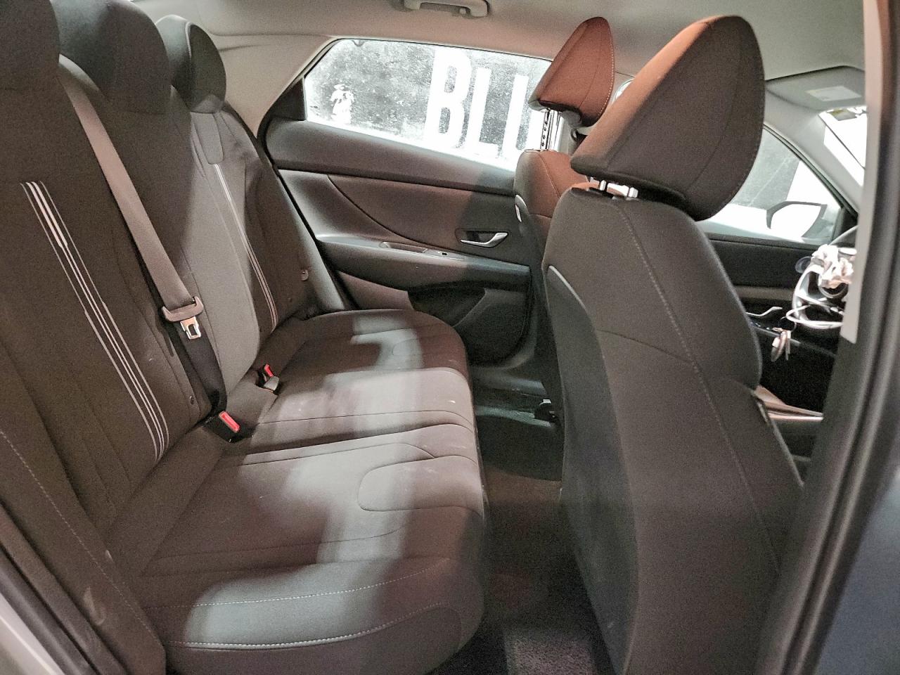 2025 HYUNDAI ELANTRA BLUE photo 10