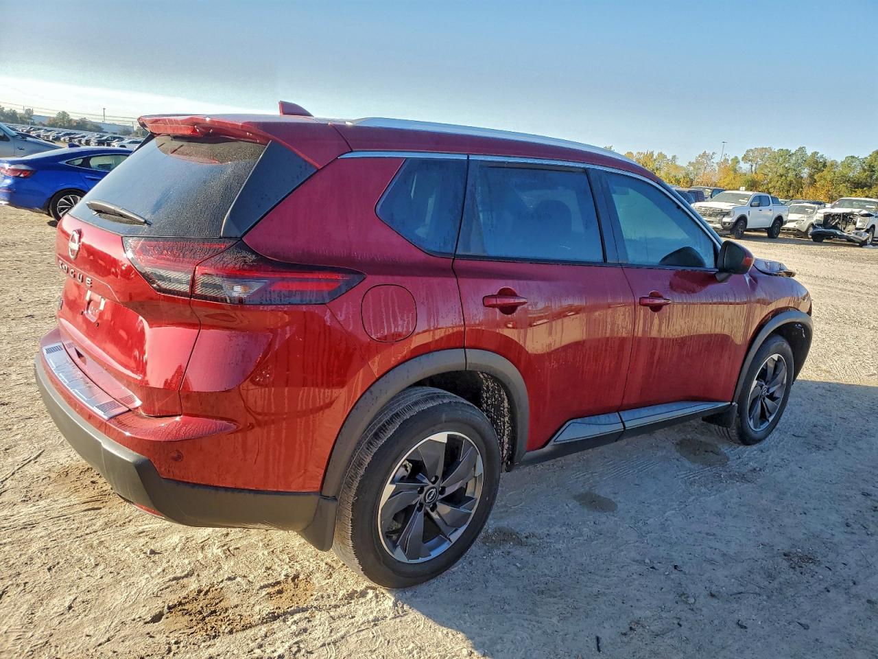 2025 NISSAN ROGUE SV photo 3