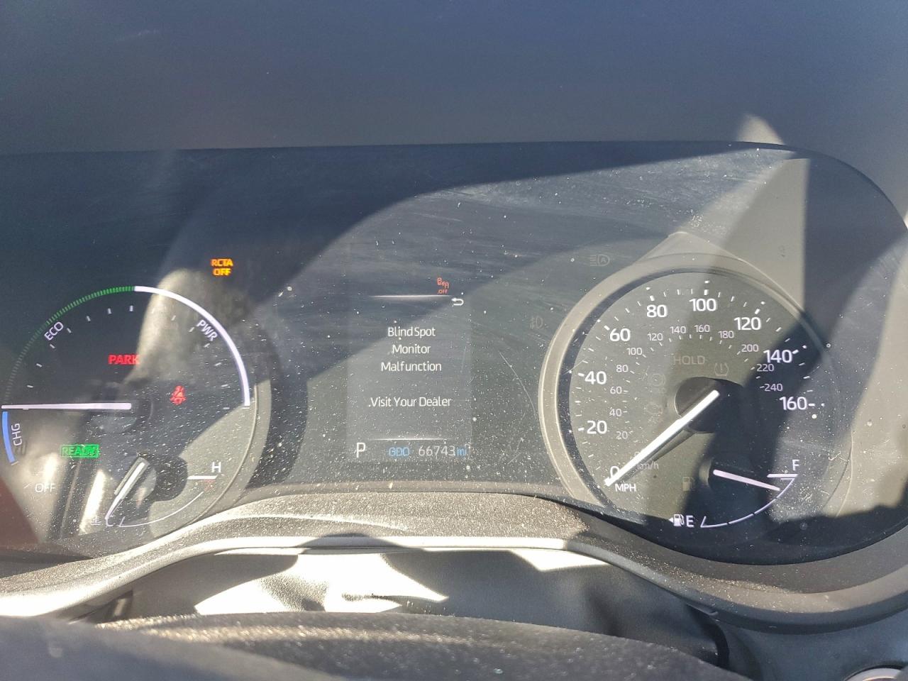 2021 TOYOTA SIENNA LE photo 9