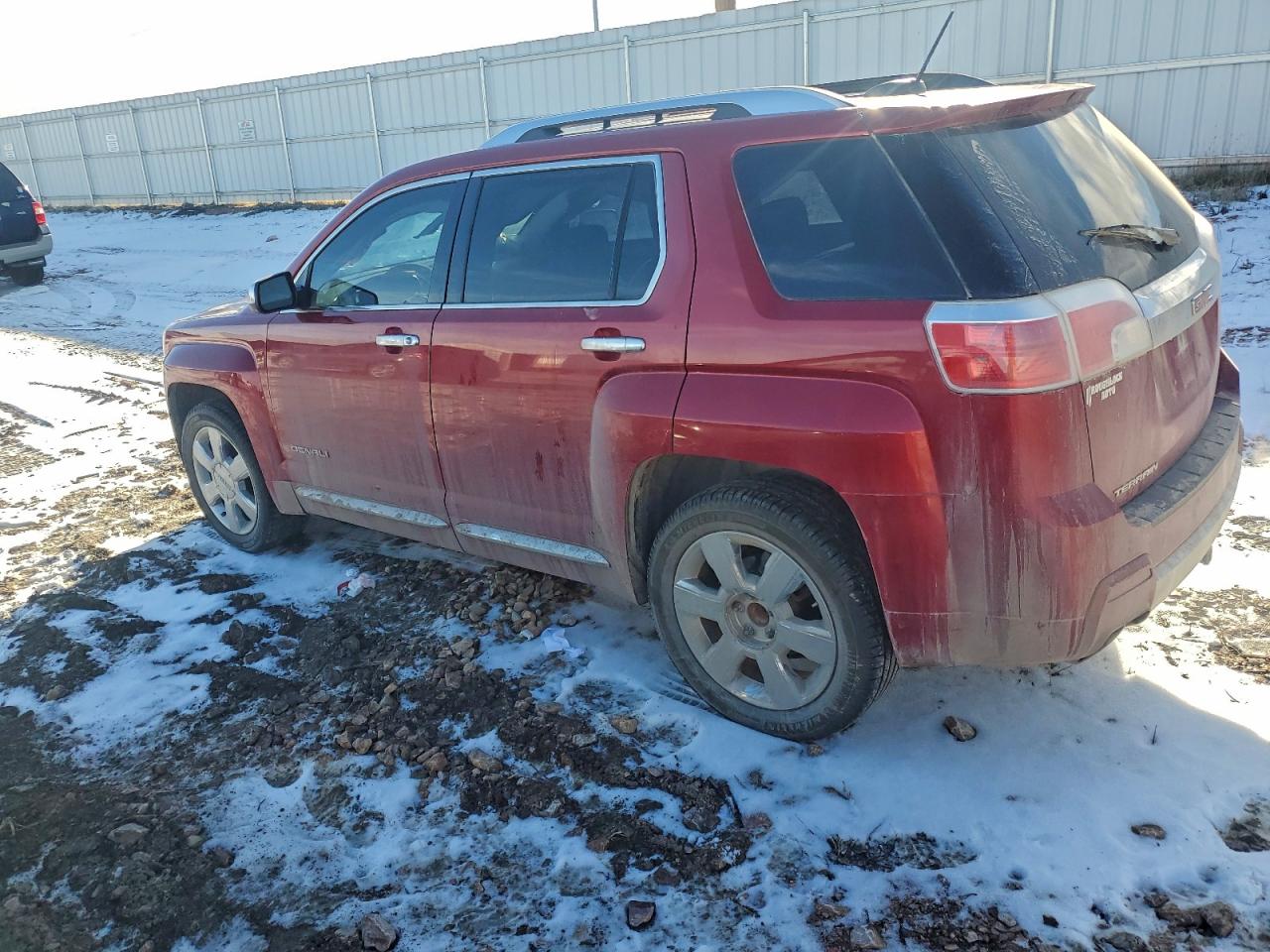 2015 GMC TERRAIN DENALI photo 2