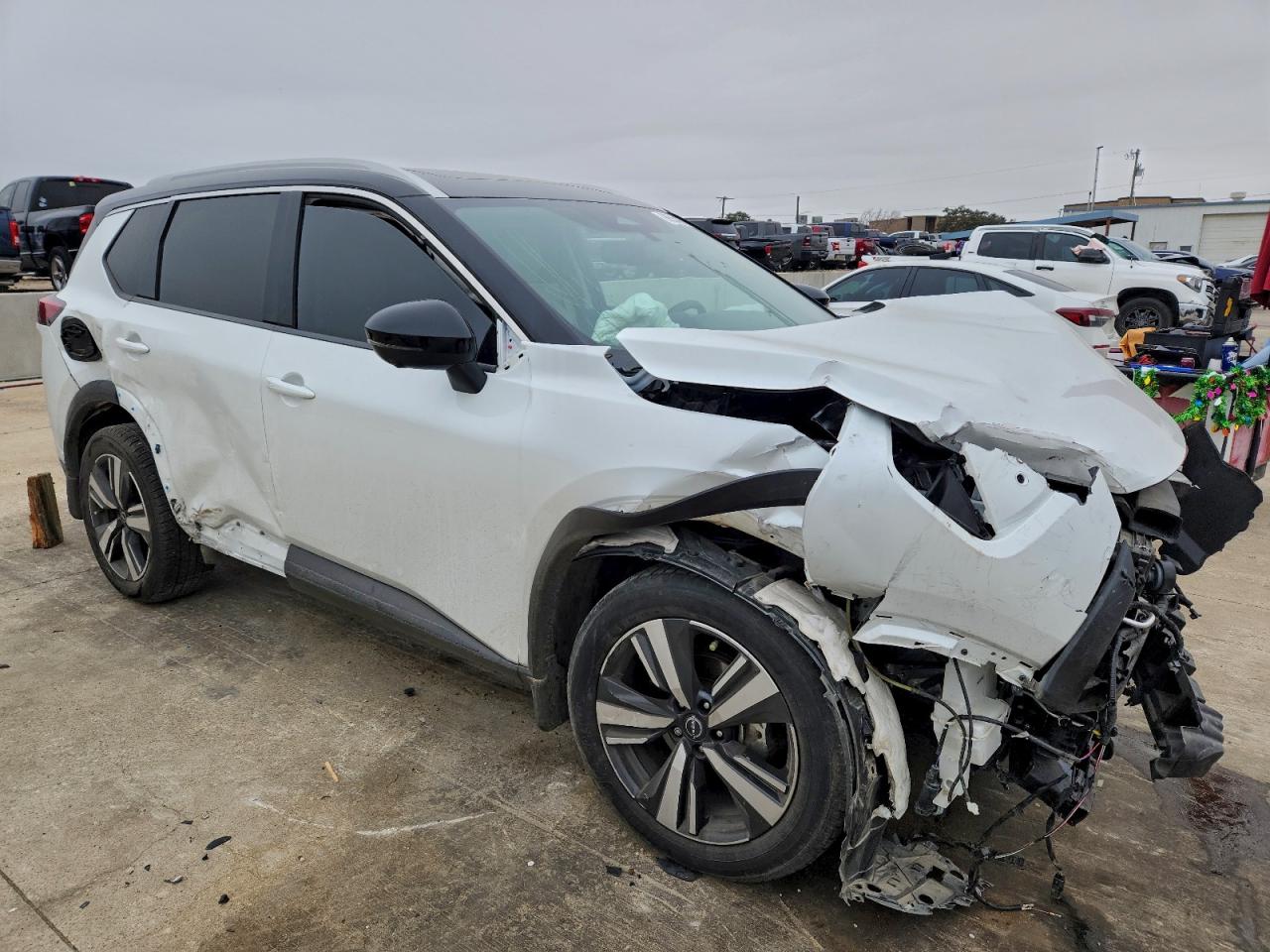 2024 NISSAN ROGUE SL photo 4