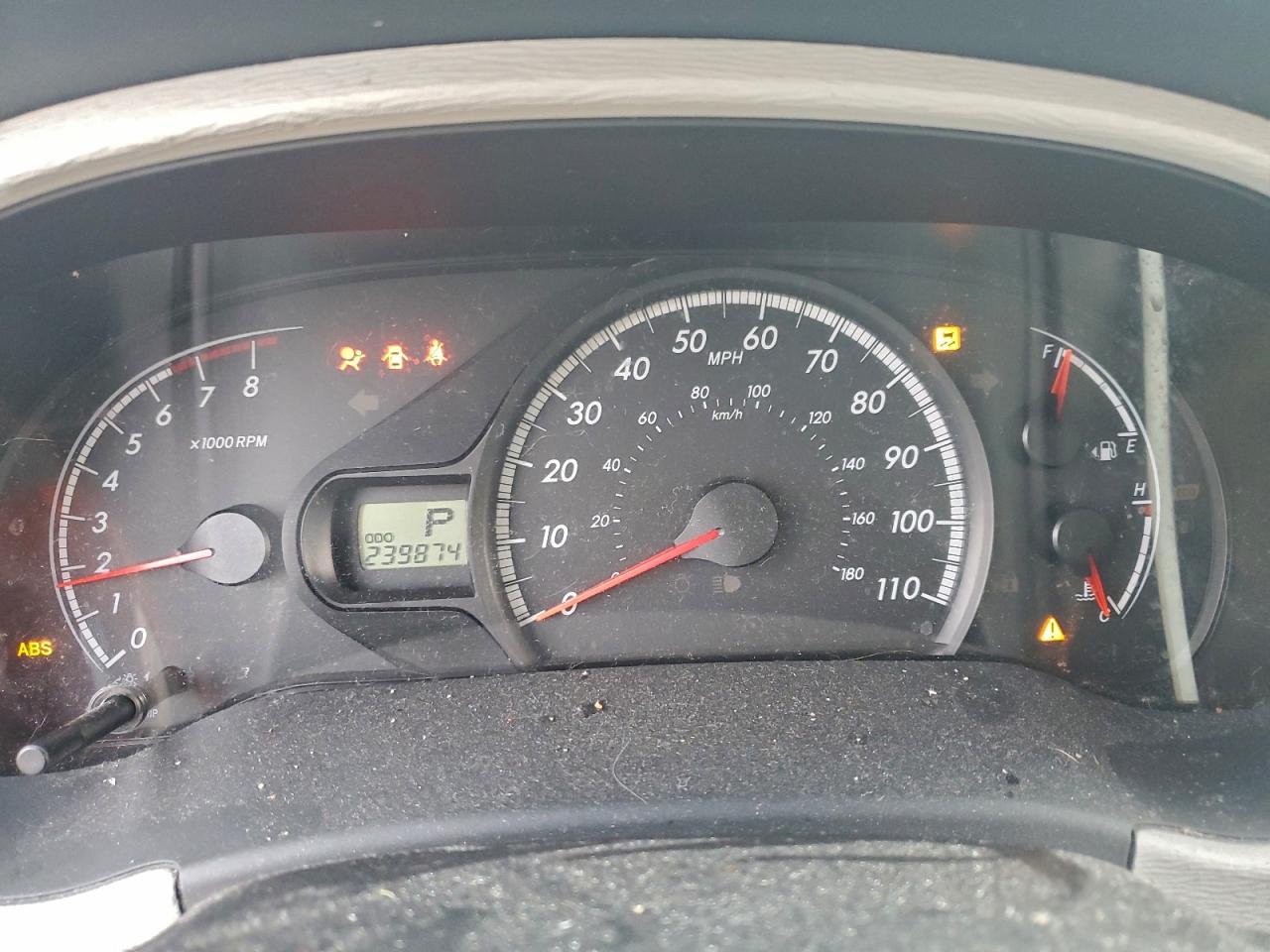 2013 TOYOTA SIENNA LE photo 9