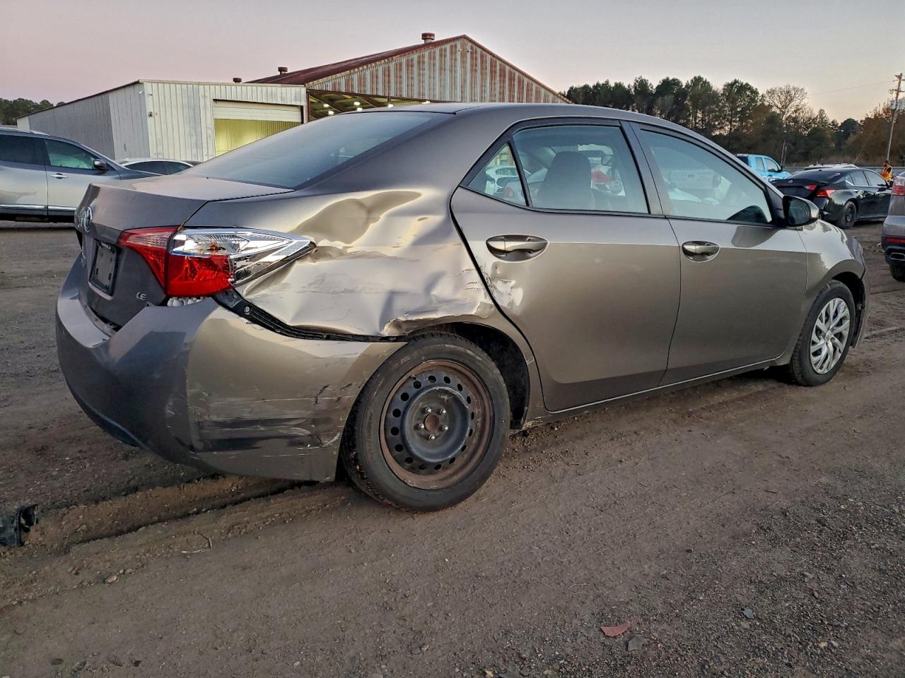 2018 TOYOTA COROLLA L photo 5