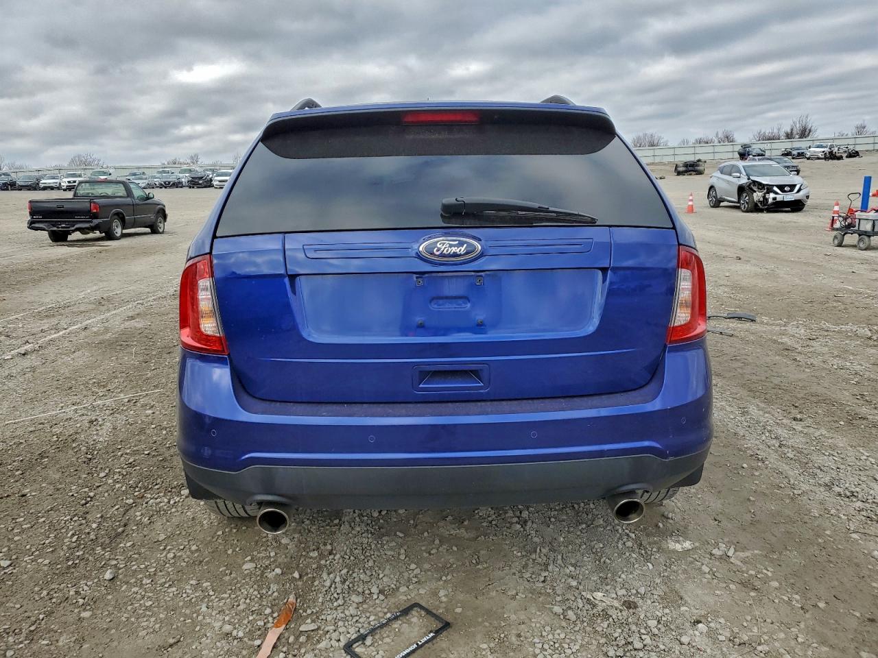 2013 FORD EDGE SE photo 6